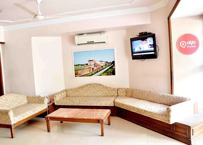 Oyo 1543 Hotel Kanchan Indore